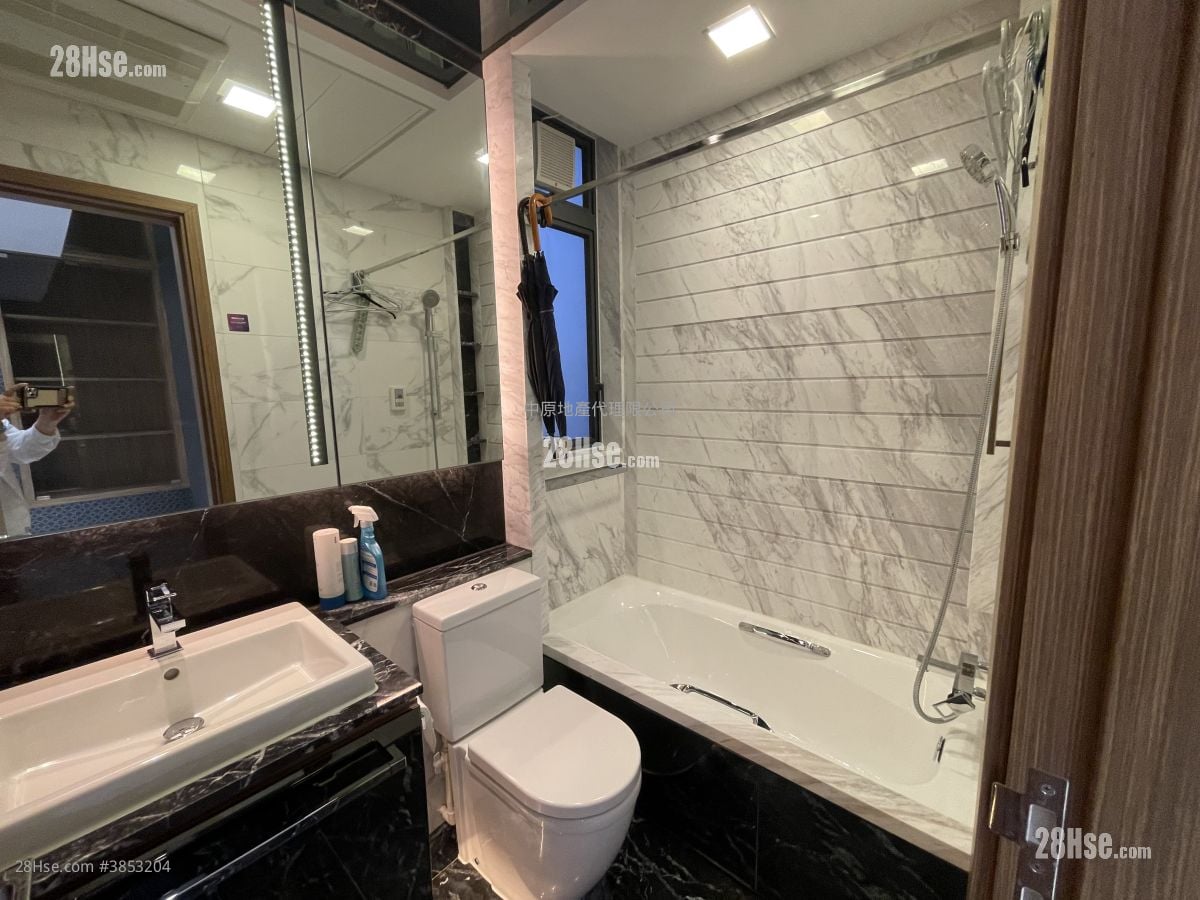 Grand Yoho Sell 3 Bedrooms 798 ft²