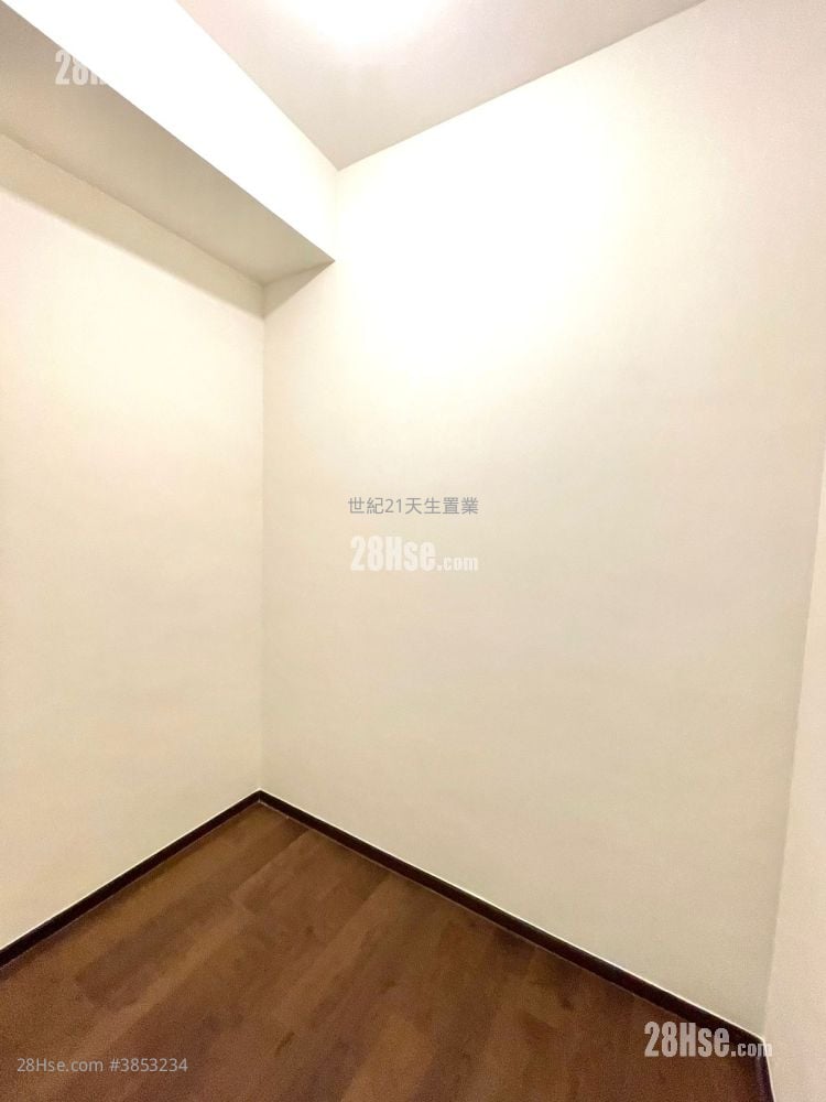 上源 售盤 4 房 , 2 浴室 797 平方呎
