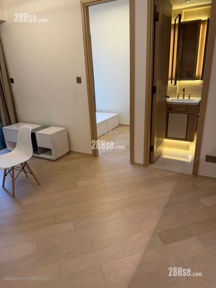 One East Coast Sell 2 Bedrooms , 1 Bathroom 374 ft²