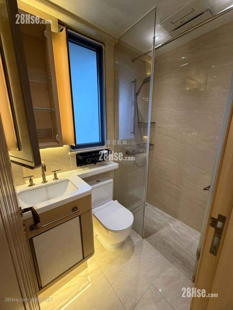 One East Coast Sell 2 Bedrooms , 1 Bathroom 374 ft²