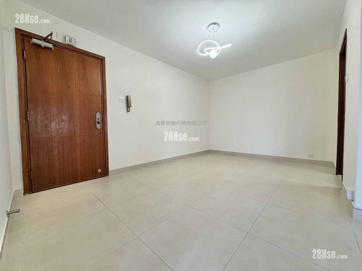 Taikoo Shing Sell 3 Bedrooms , 2 Bathrooms 708 ft²