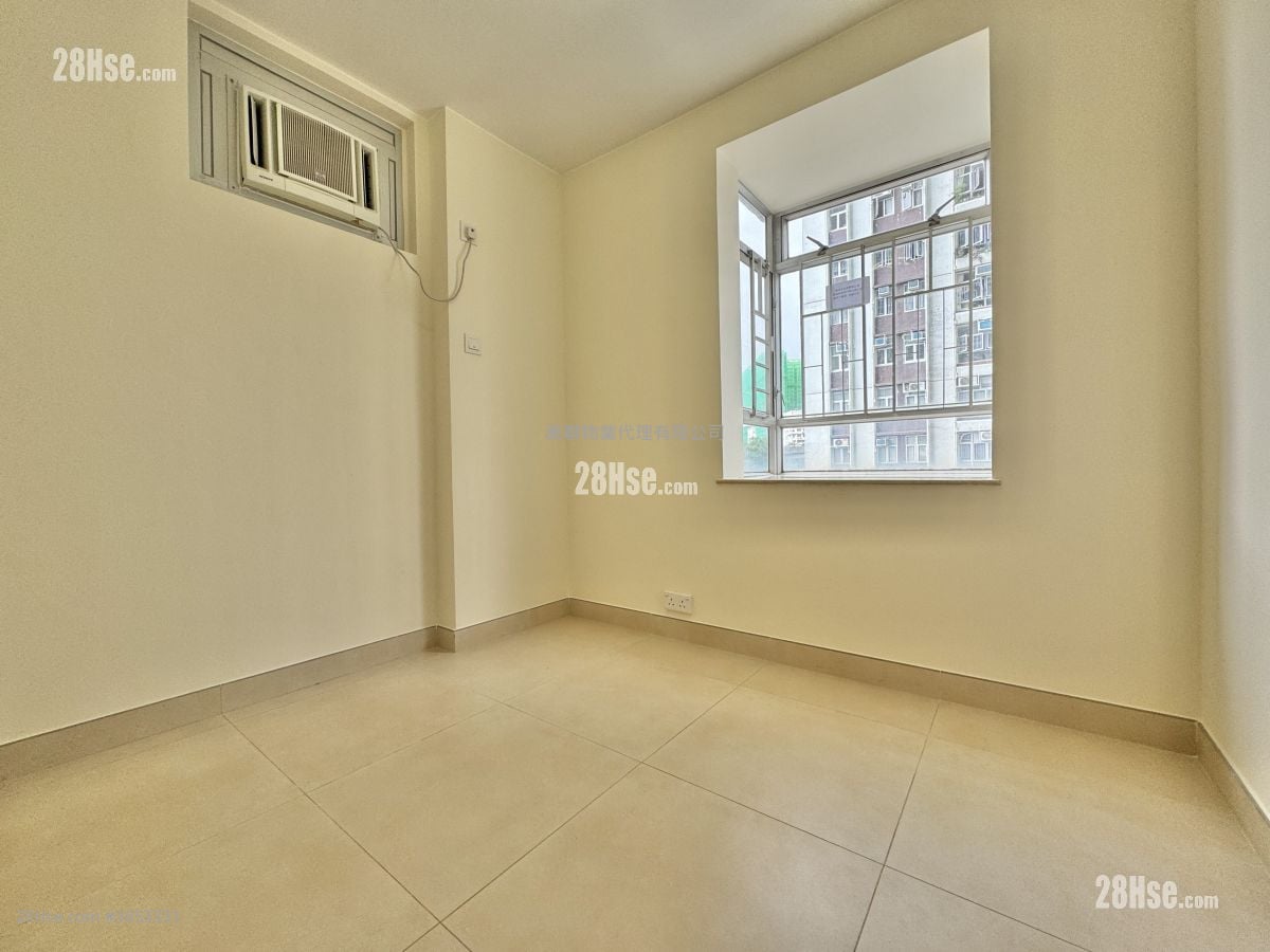 Taikoo Shing Sell 3 Bedrooms , 2 Bathrooms 708 ft²