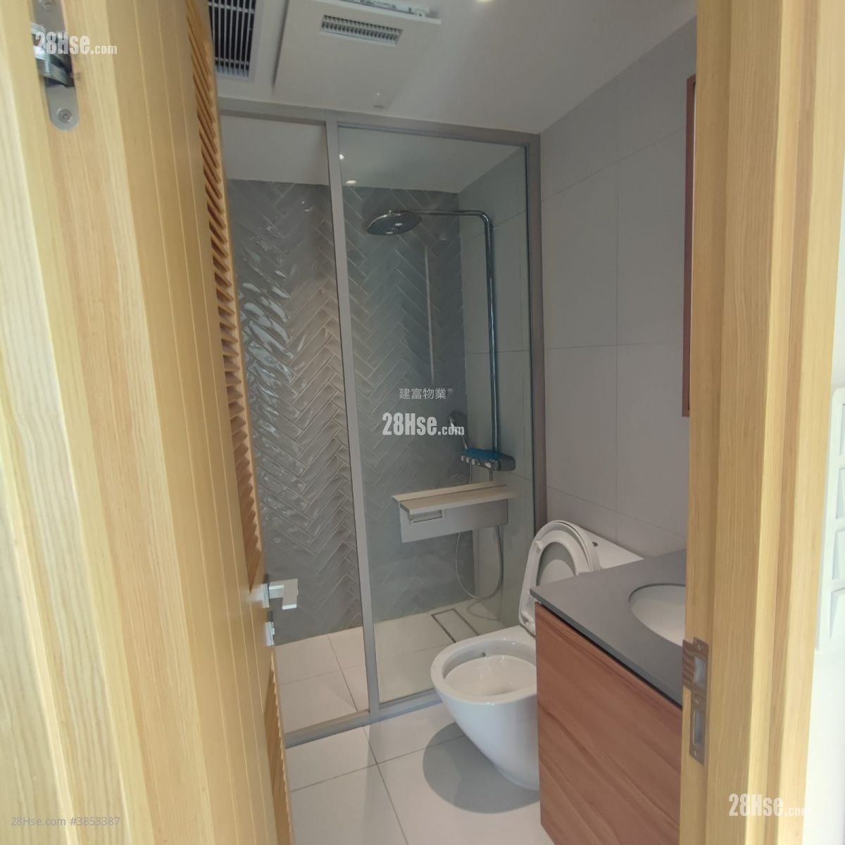 After The Rain Rental 2 Bedrooms , 1 Bathroom 454 ft²