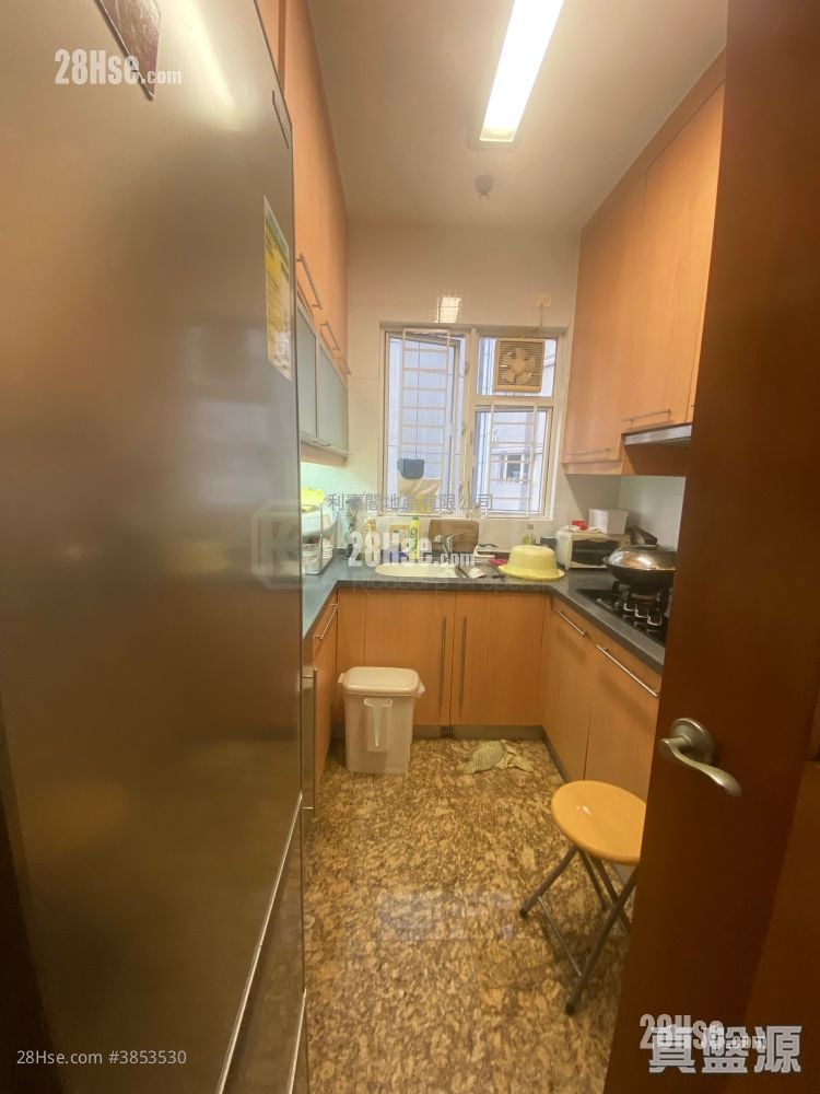 Les Saisons Rental 2 Bedrooms , 1 Bathroom 572 ft²