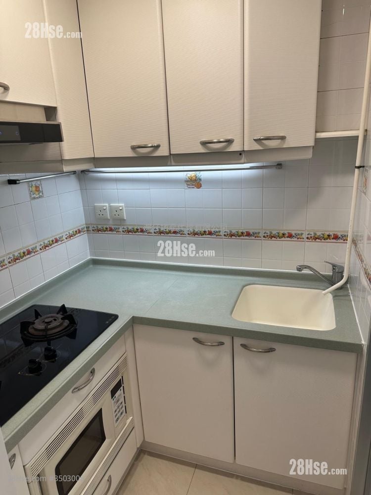 Wah To Building Sell 2 Bedrooms , 1 Bathroom 302 ft²