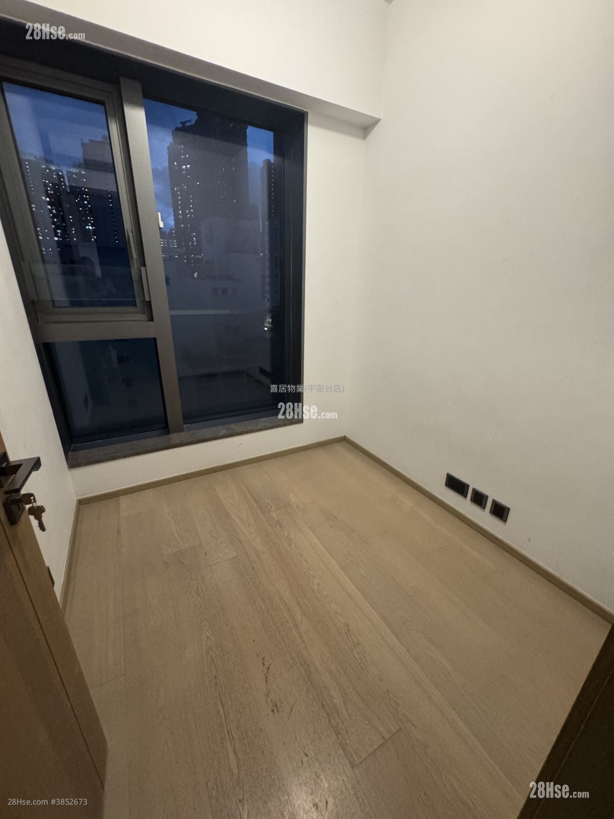 Phase 1B Of The Campton Rental 3 Bedrooms , 1 Bathroom 618 ft²