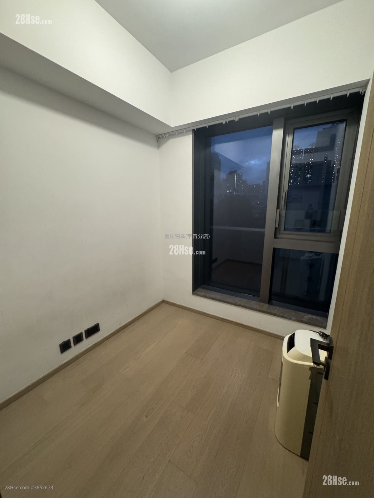 Phase 1B Of The Campton Rental 3 Bedrooms , 1 Bathroom 618 ft²