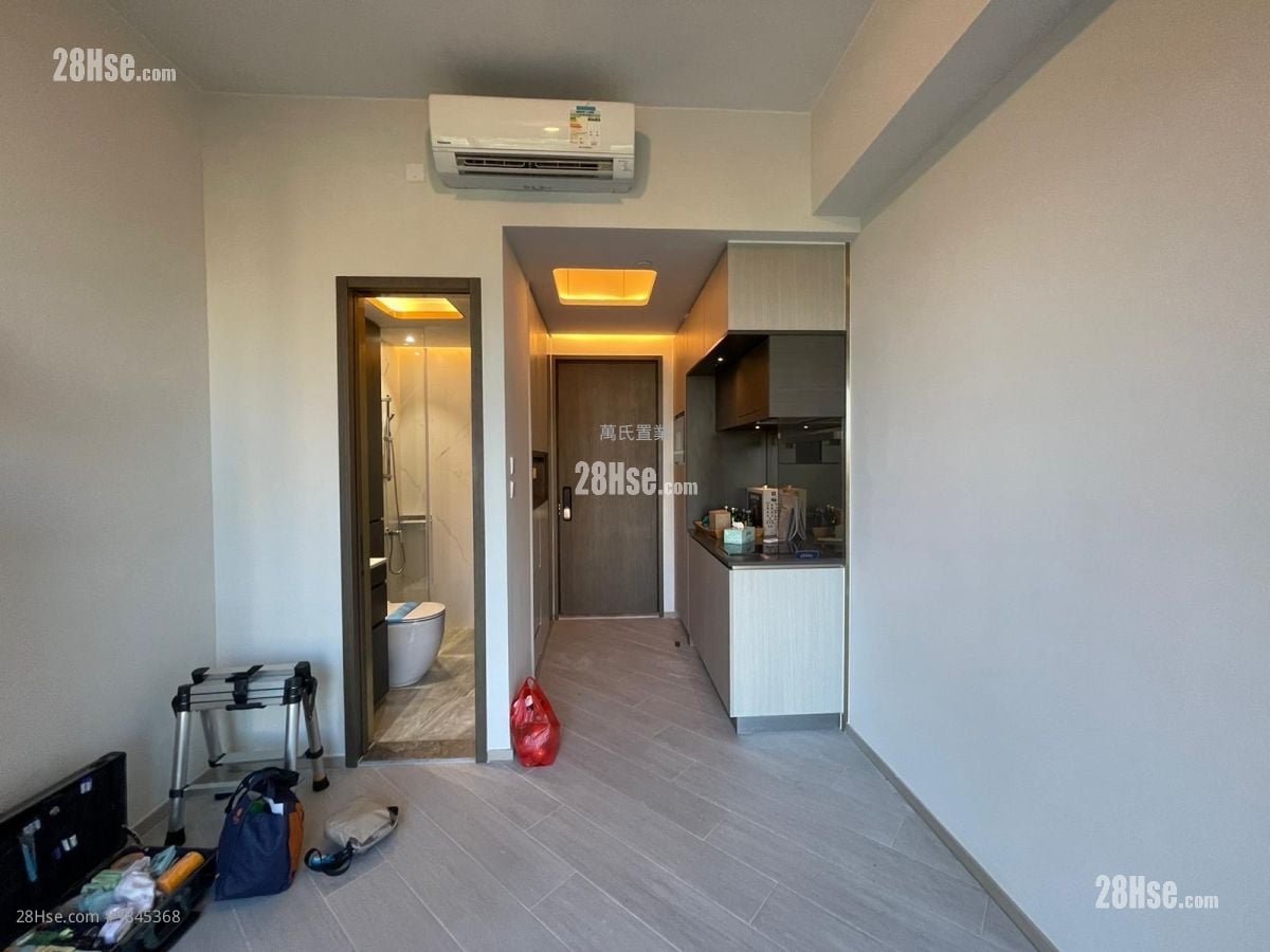 The Royale Rental Studio , 1 Bathroom 207 ft²