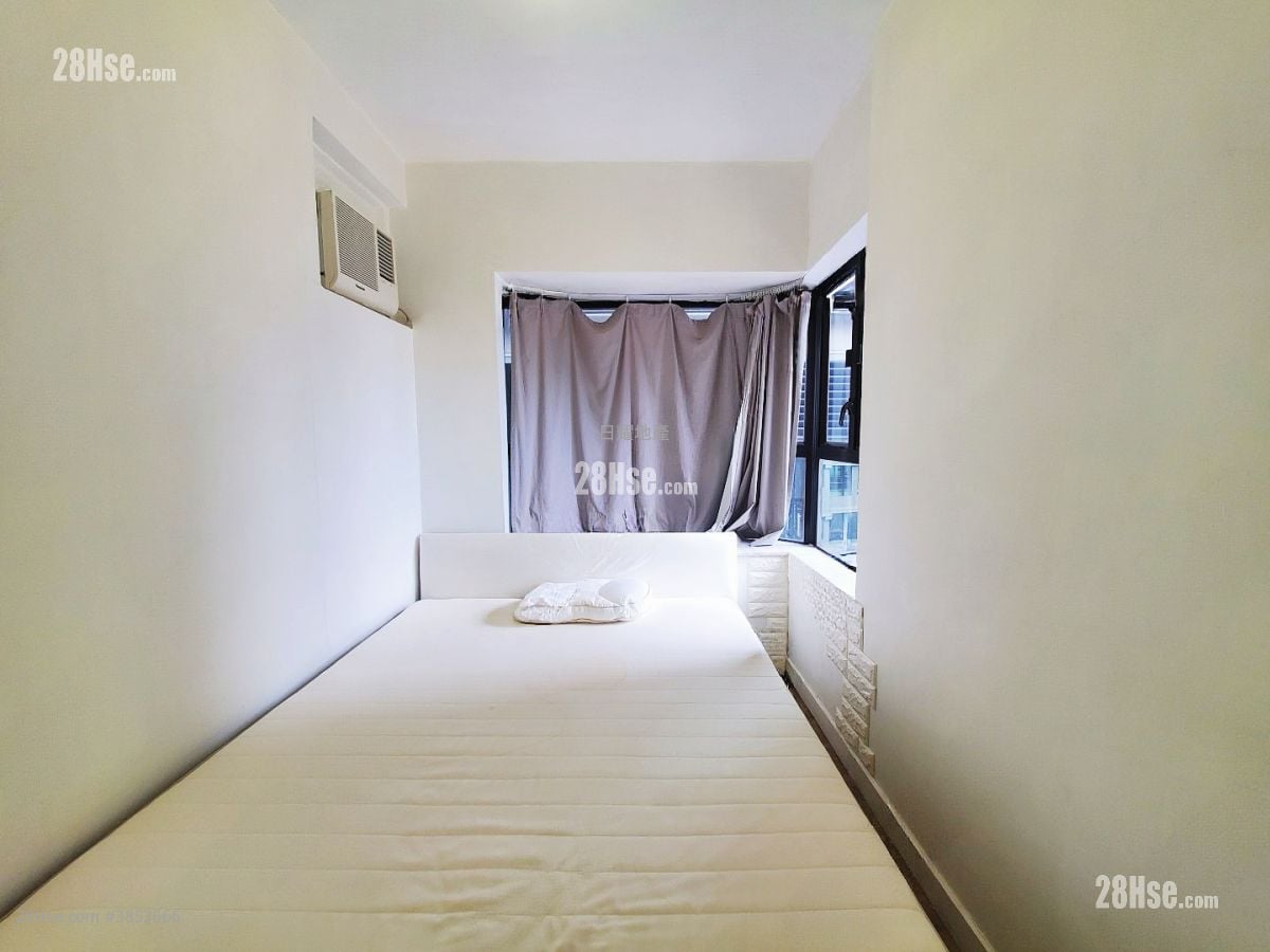 Lilian Court Rental 2 Bedrooms , 1 Bathroom 333 ft²
