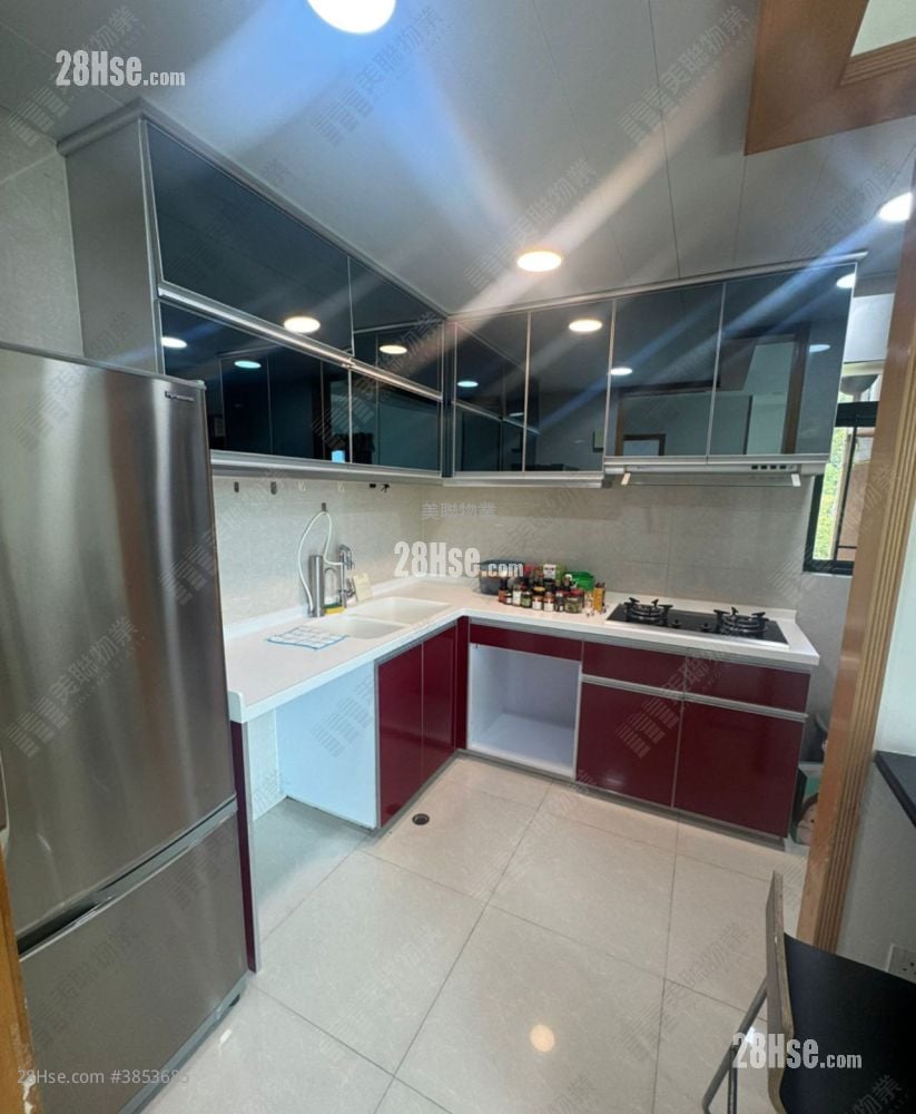 Royal Knoll Sell 4 Bedrooms 946 ft²