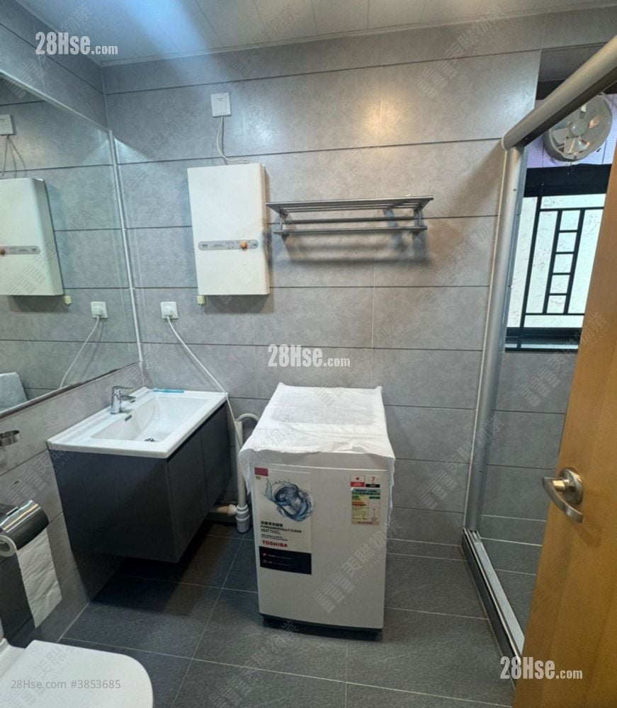 Royal Knoll Sell 4 Bedrooms 946 ft²