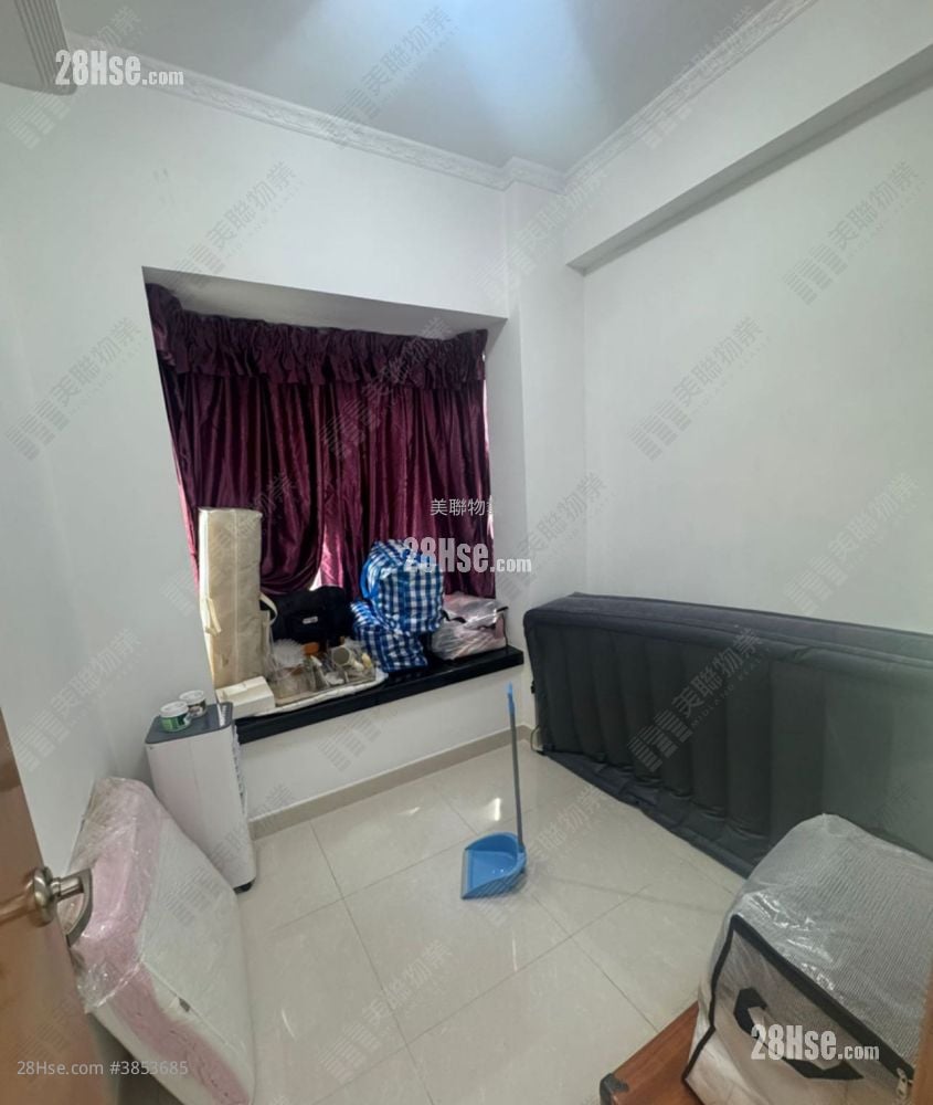 Royal Knoll Sell 4 Bedrooms 946 ft²