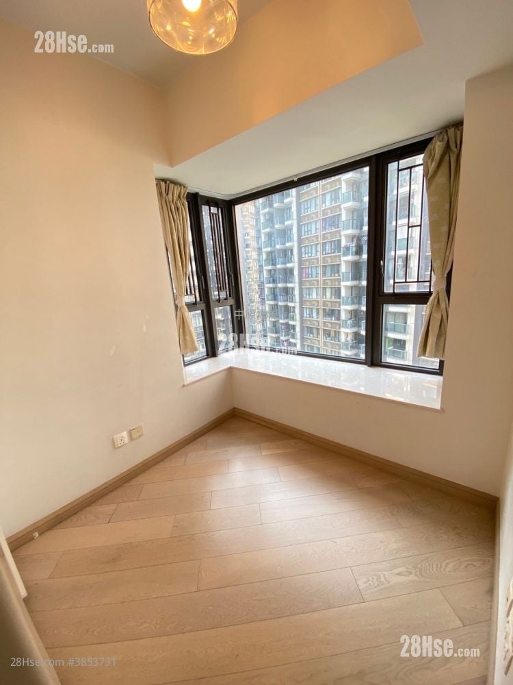 Park Signature Sell 3 Bedrooms 669 ft²