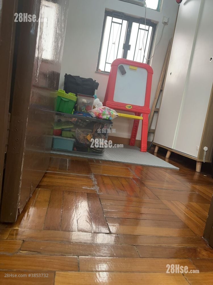 华宝大厦 租盘 2 房 , 1 浴室 404 平方尺