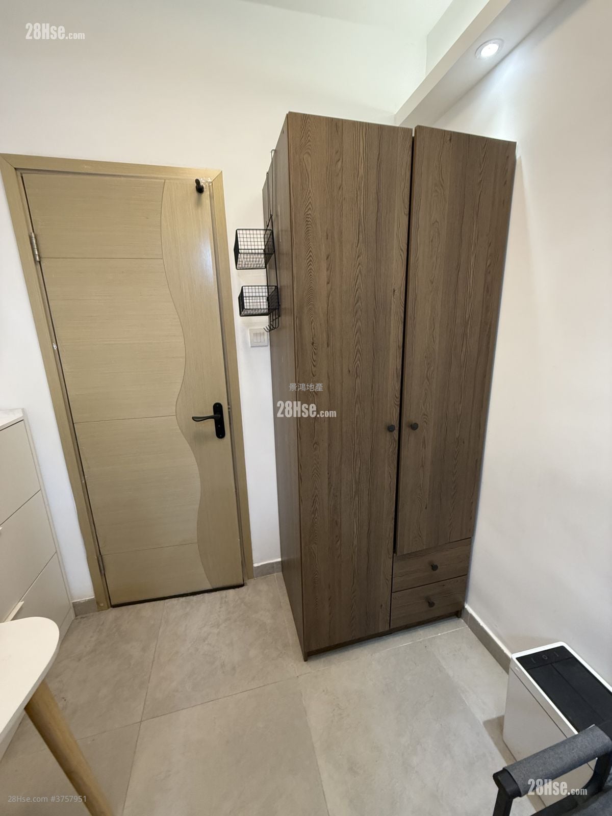 Man Yiu Building Rental 1 Bedroom , 1 Bathroom 180 ft²