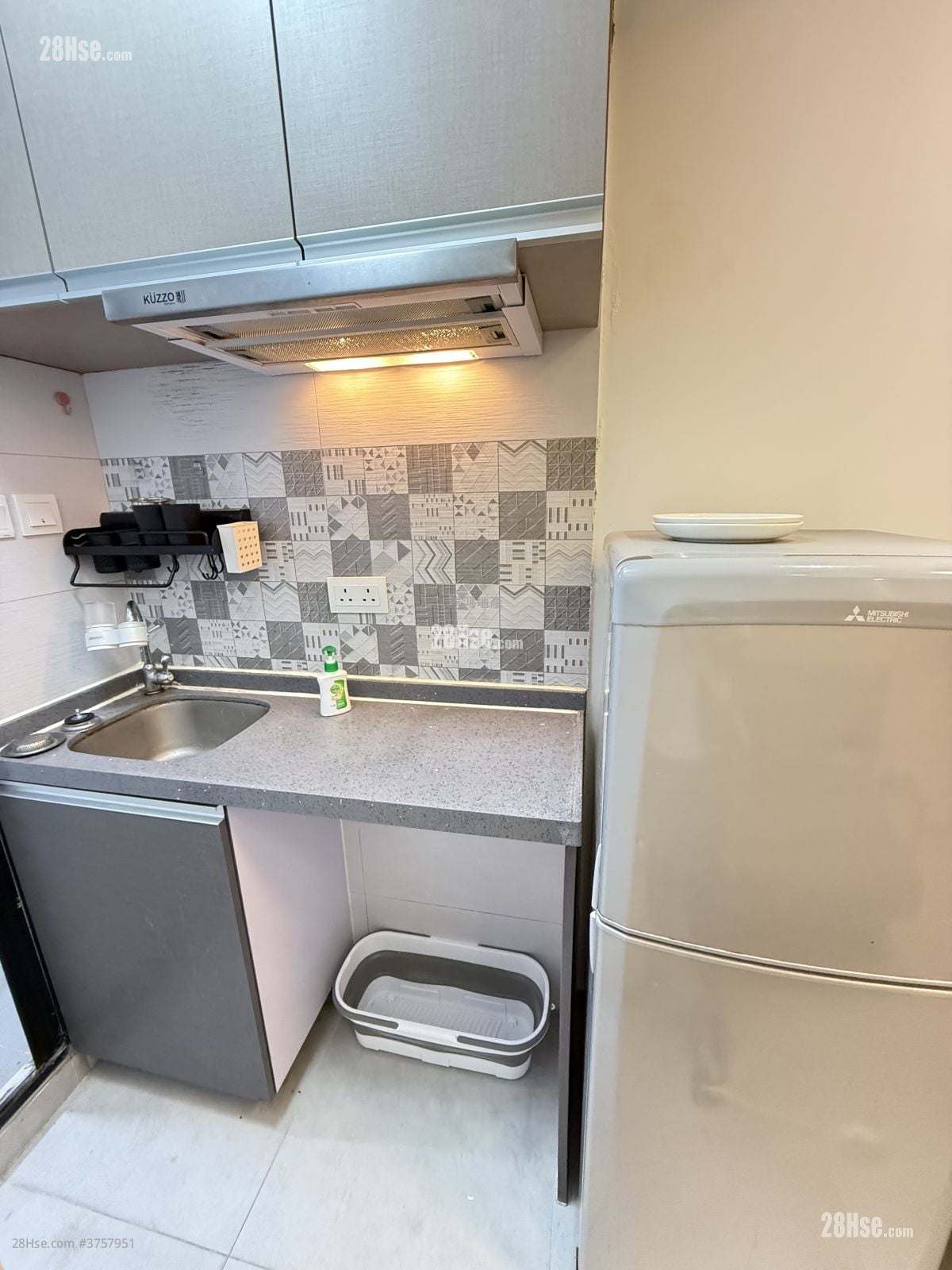 Man Yiu Building Rental 1 Bedroom , 1 Bathroom 180 ft²