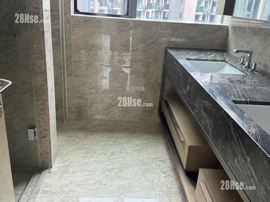 Wetland Seasons Park Sell 1,272 ft²