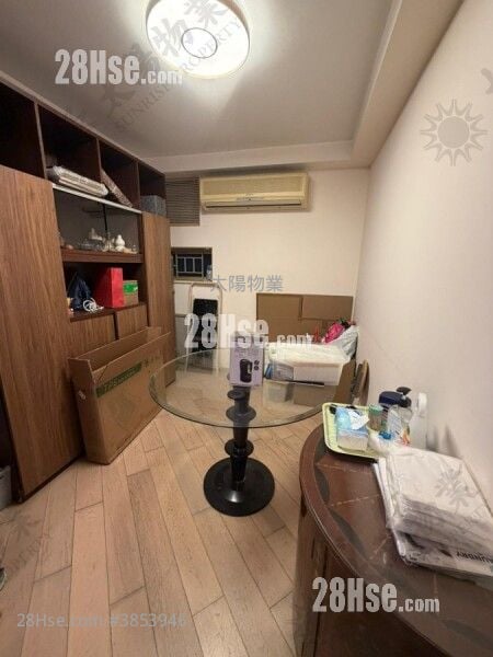 Harbour Place Sell 3 Bedrooms 593 ft²
