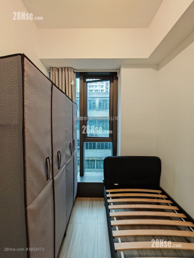 Seven Victory Avenue Rental 2 Bedrooms , 1 Bathroom 389 ft²