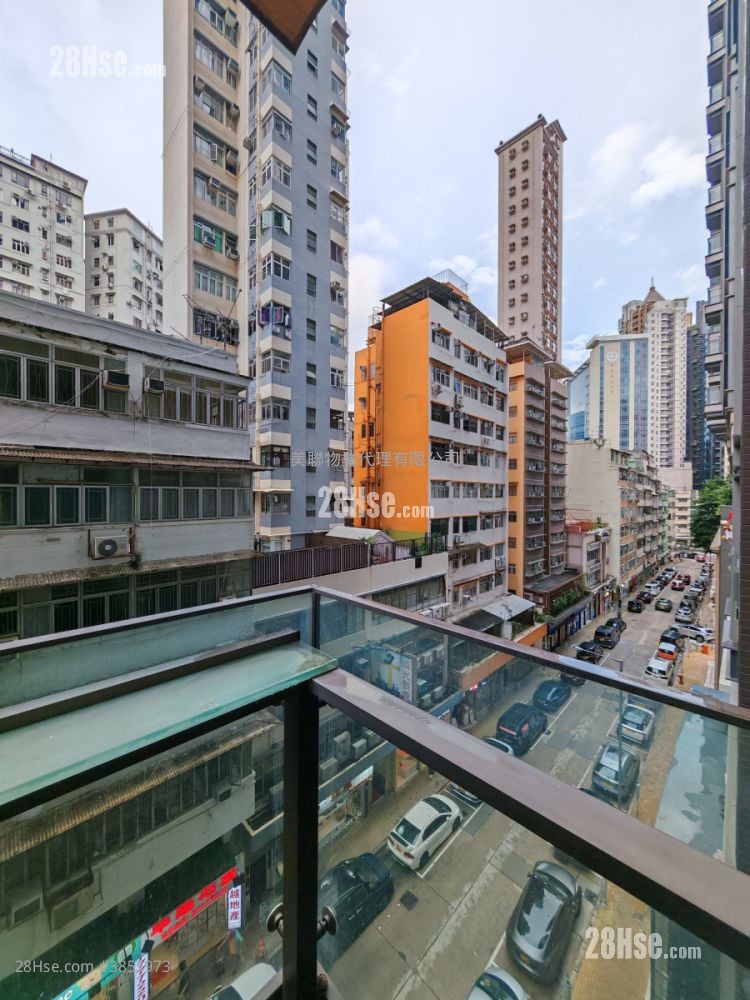 Seven Victory Avenue Rental 2 Bedrooms , 1 Bathroom 389 ft²