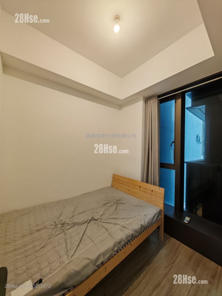 Seven Victory Avenue Rental 2 Bedrooms , 1 Bathroom 389 ft²