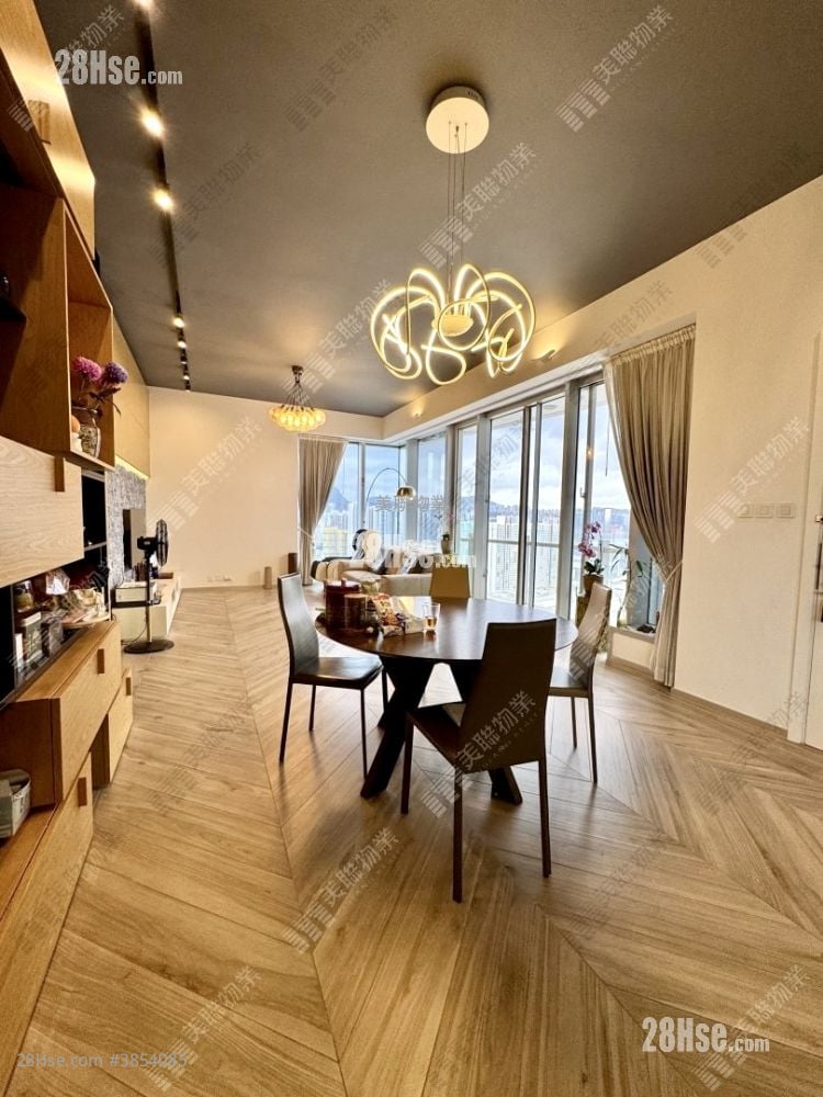 Forfar Sell 4 Bedrooms 1,755 ft²