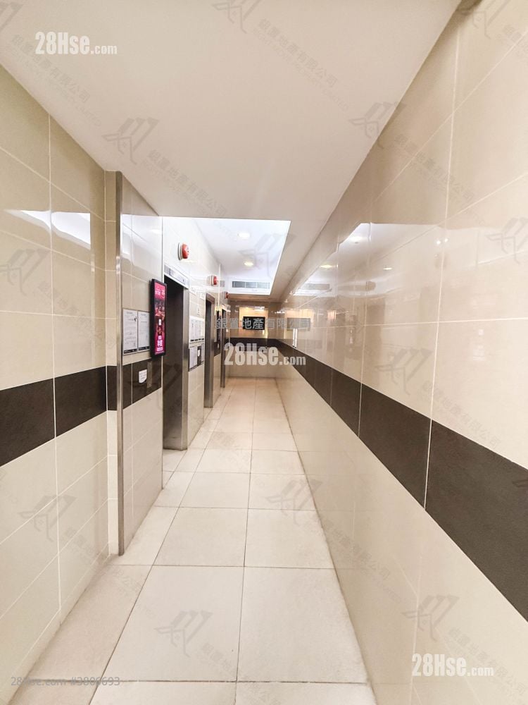 May Shing Court Sell 2 Bedrooms , 1 Bathroom 338 ft²