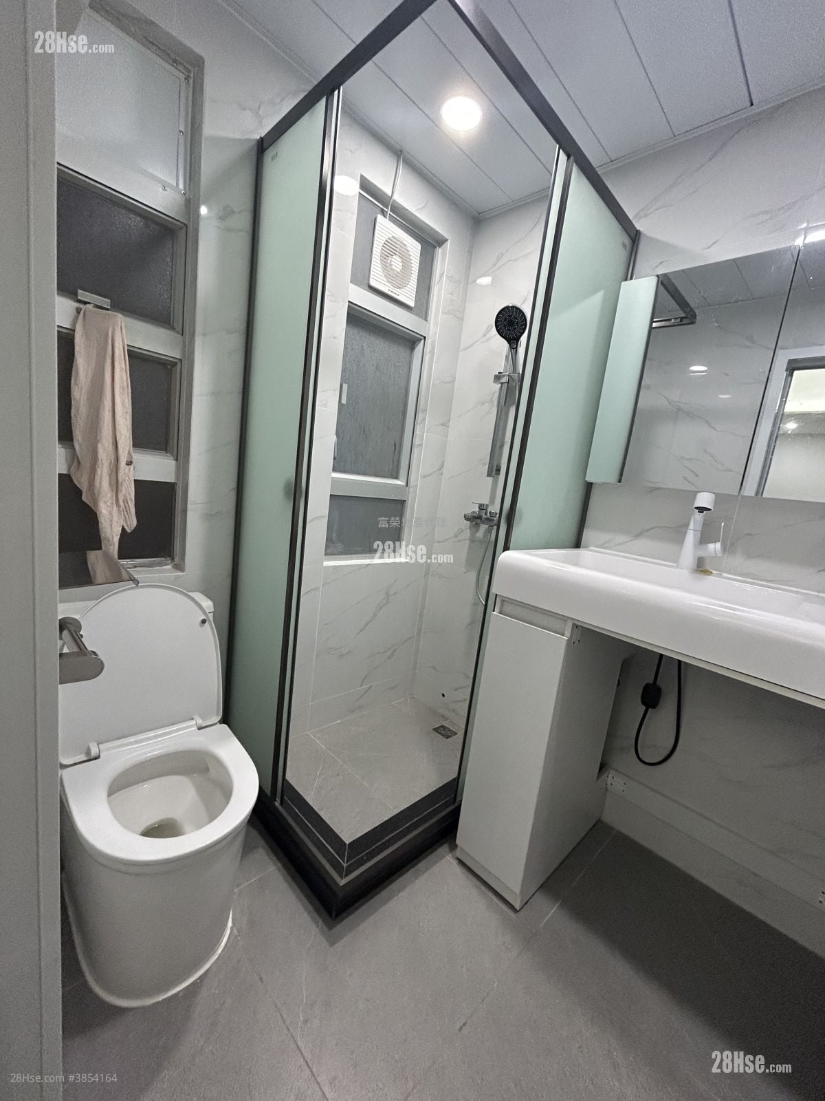 建煌華廈 租盤 開放式間隔 , 1 浴室 100 平方呎