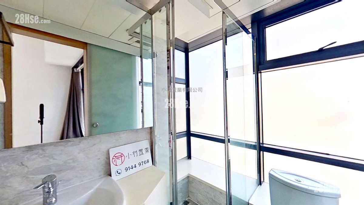 bathroom: High Park 99 Rental 3 Bedrooms , 2 Bathrooms 610 ft²
