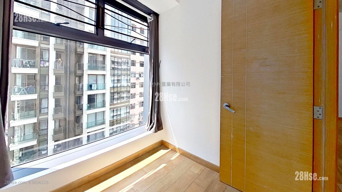 bedroom 2: High Park 99 Rental 3 Bedrooms , 2 Bathrooms 610 ft²
