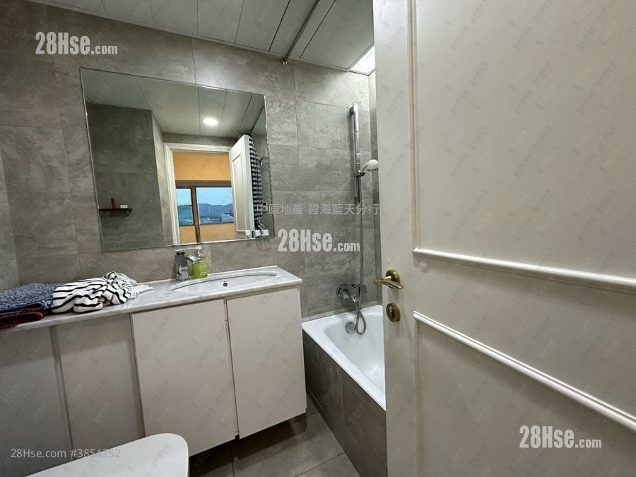 Banyan Garden Sell 3 Bedrooms , 2 Bathrooms 660 ft²