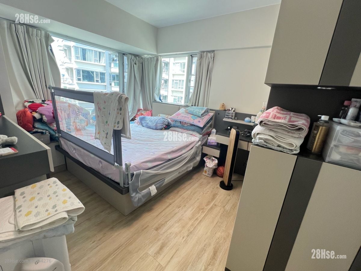 Sereno Verde Sell 3 Bedrooms 795 ft²