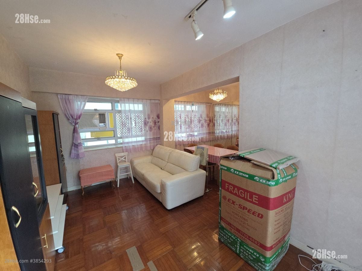 Waterloo Heights Garden Sell 2 Bedrooms , 1 Bathroom 651 ft²