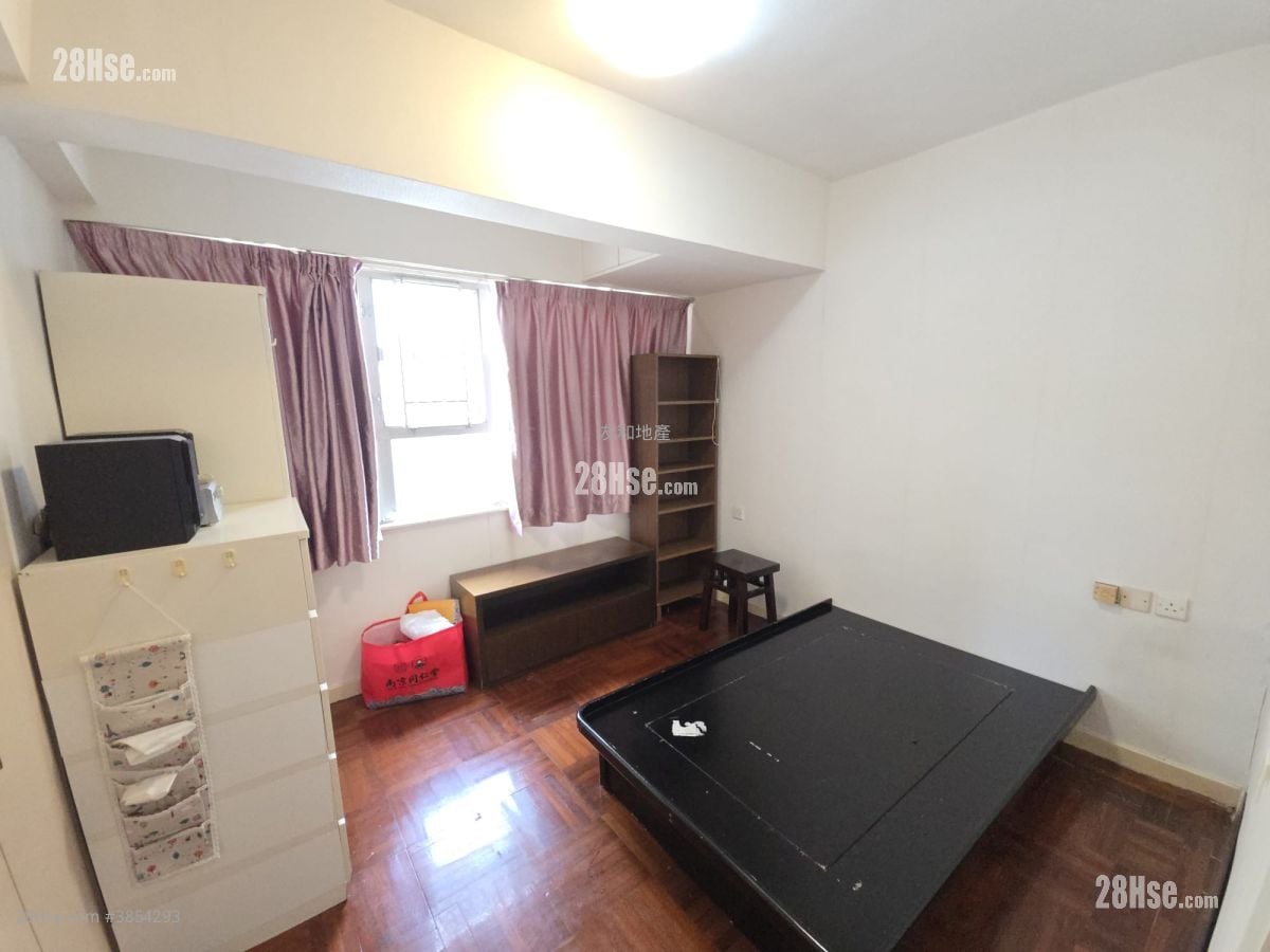 Waterloo Heights Garden Sell 2 Bedrooms , 1 Bathroom 651 ft²