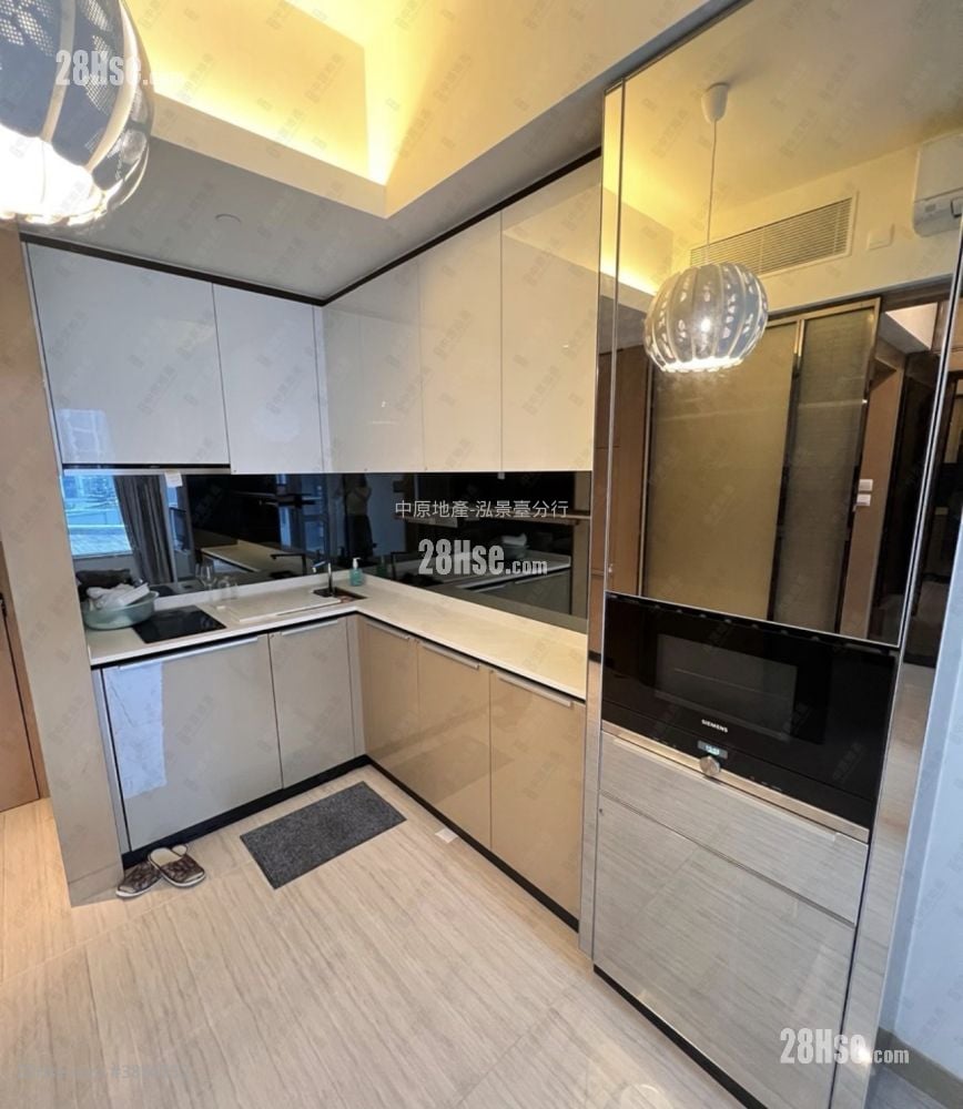 Cullinan West Sell 1 Bedroom 363 ft²