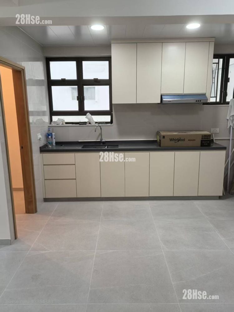 Elegance House Rental 4 Bedrooms , 3 Bathrooms