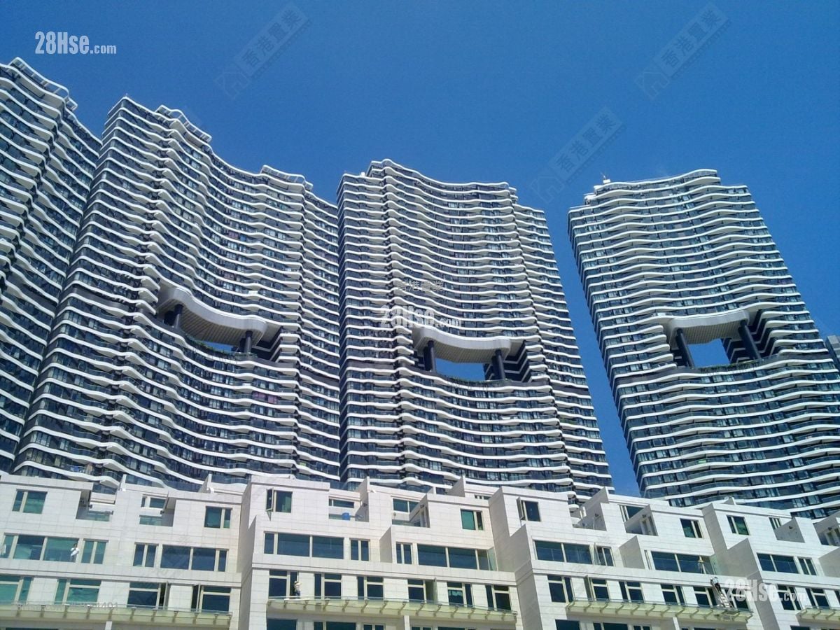 Residence Bel-Air Rental 3 Bedrooms , 3 Bathrooms 1,086 ft²