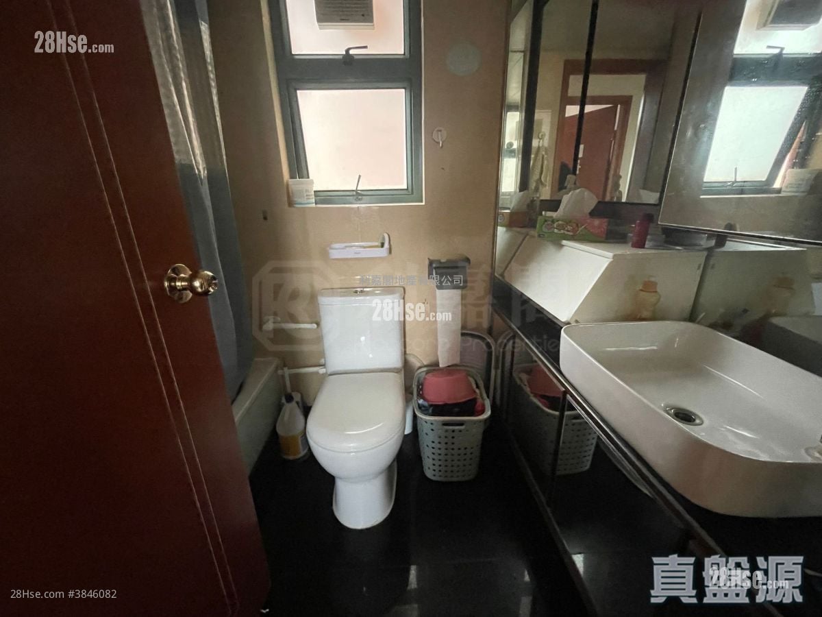 Oceania Heights Sell 3 Bedrooms , 1 Bathroom 586 ft²