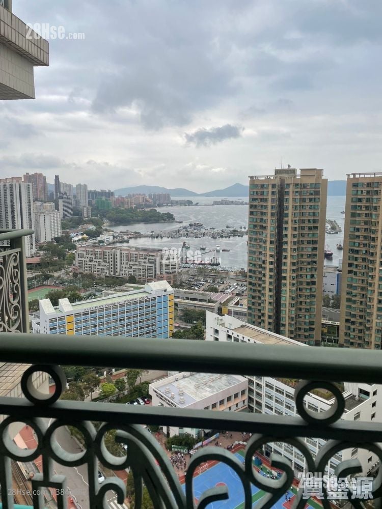 Oceania Heights Sell 3 Bedrooms , 1 Bathroom 586 ft²