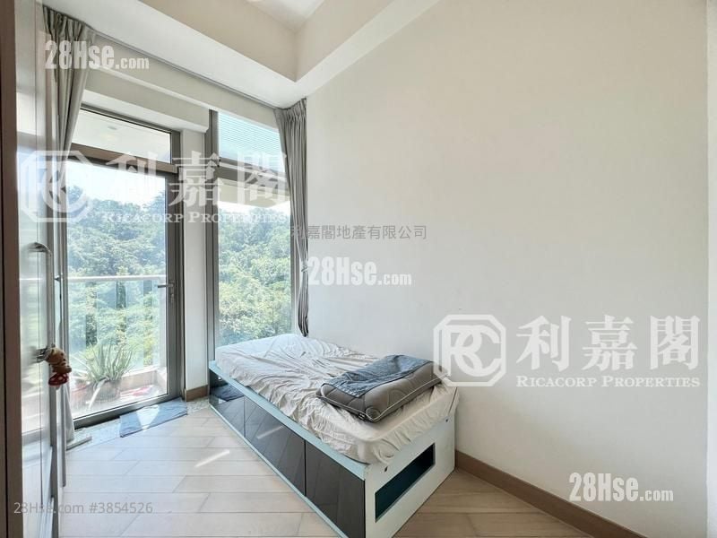 Park Mediterranean Sell 2 Bedrooms , 1 Bathroom 585 ft²
