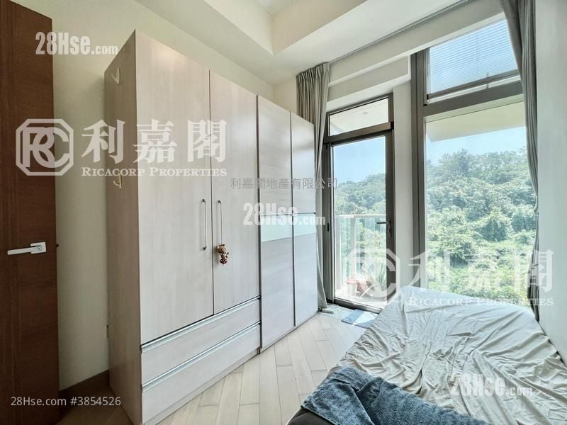 Park Mediterranean Sell 2 Bedrooms , 1 Bathroom 585 ft²