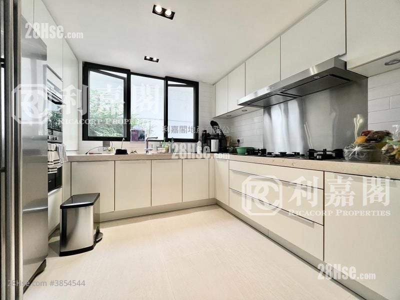 Habitat Sell 4 Bedrooms , 3 Bathrooms 1,481 ft²