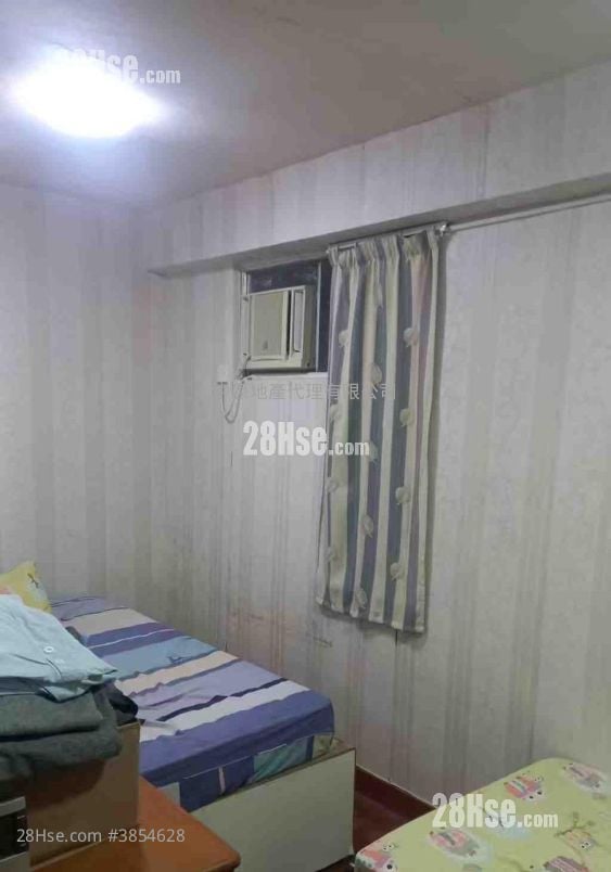 Tsui Lai Garden Sell 2 Bedrooms , 1 Bathroom 591 ft²