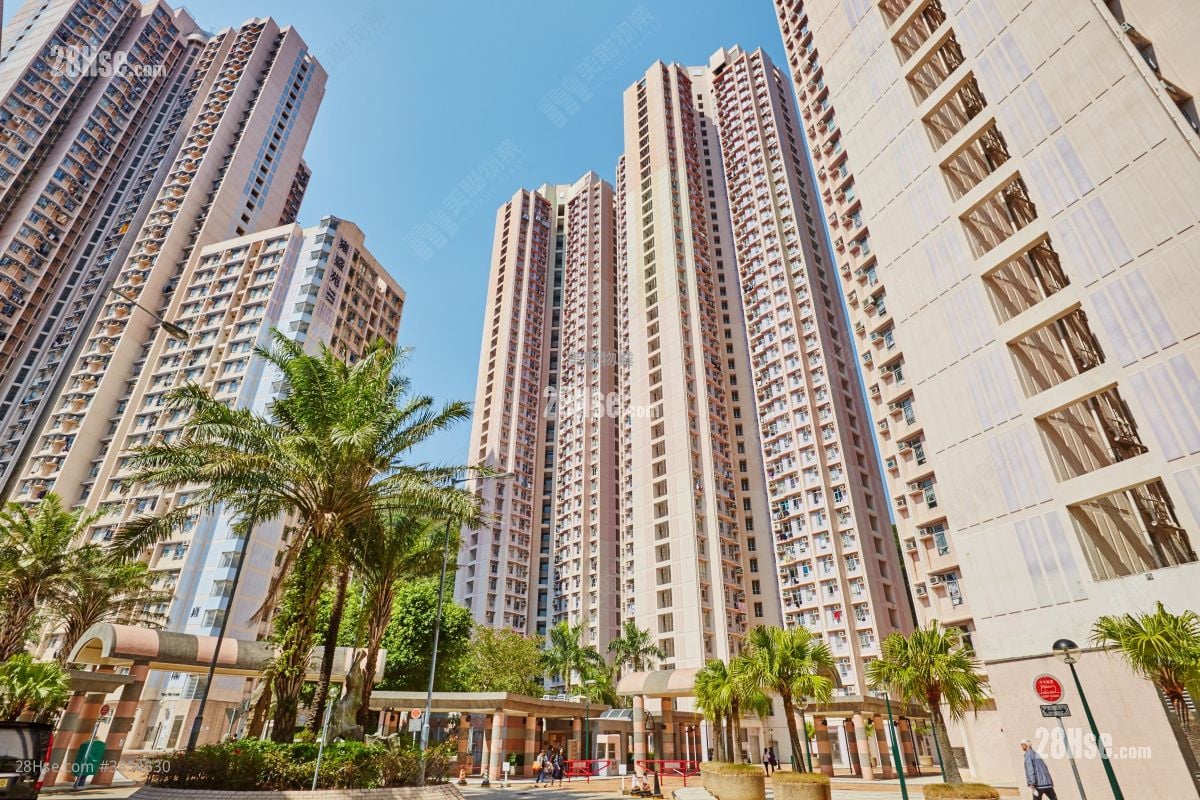 Cheong Shing Court Sell 3 Bedrooms 650 ft²