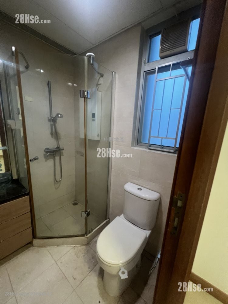 Indihome Sell 3 Bedrooms , 2 Bathrooms 538 ft²