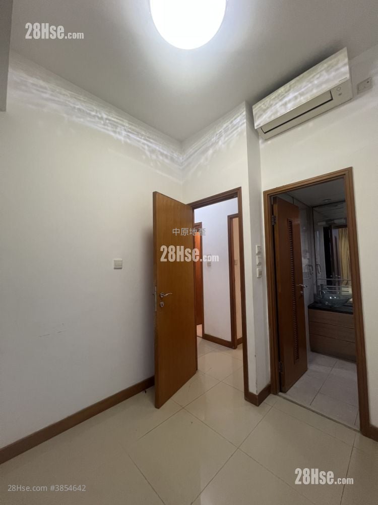 Indihome Sell 3 Bedrooms , 2 Bathrooms 538 ft²