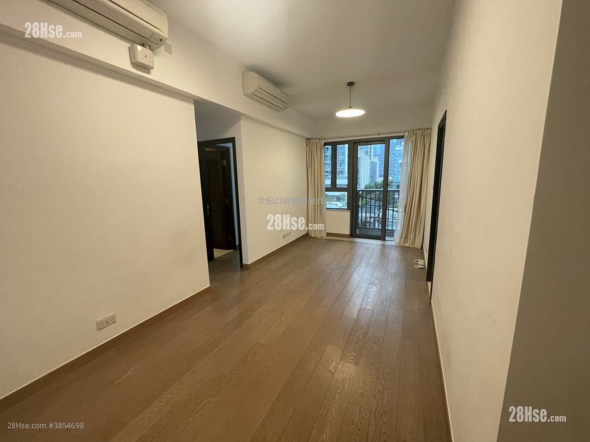 Victoria Skye Rental 4 Bedrooms , 2 Bathrooms 700 ft²