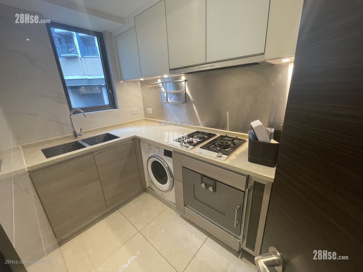 Victoria Skye Rental 4 Bedrooms , 2 Bathrooms 700 ft²
