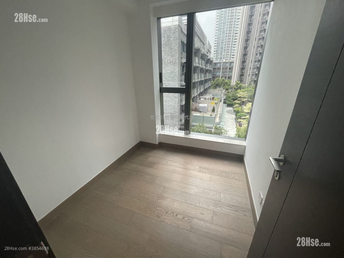 Victoria Skye Rental 4 Bedrooms , 2 Bathrooms 700 ft²