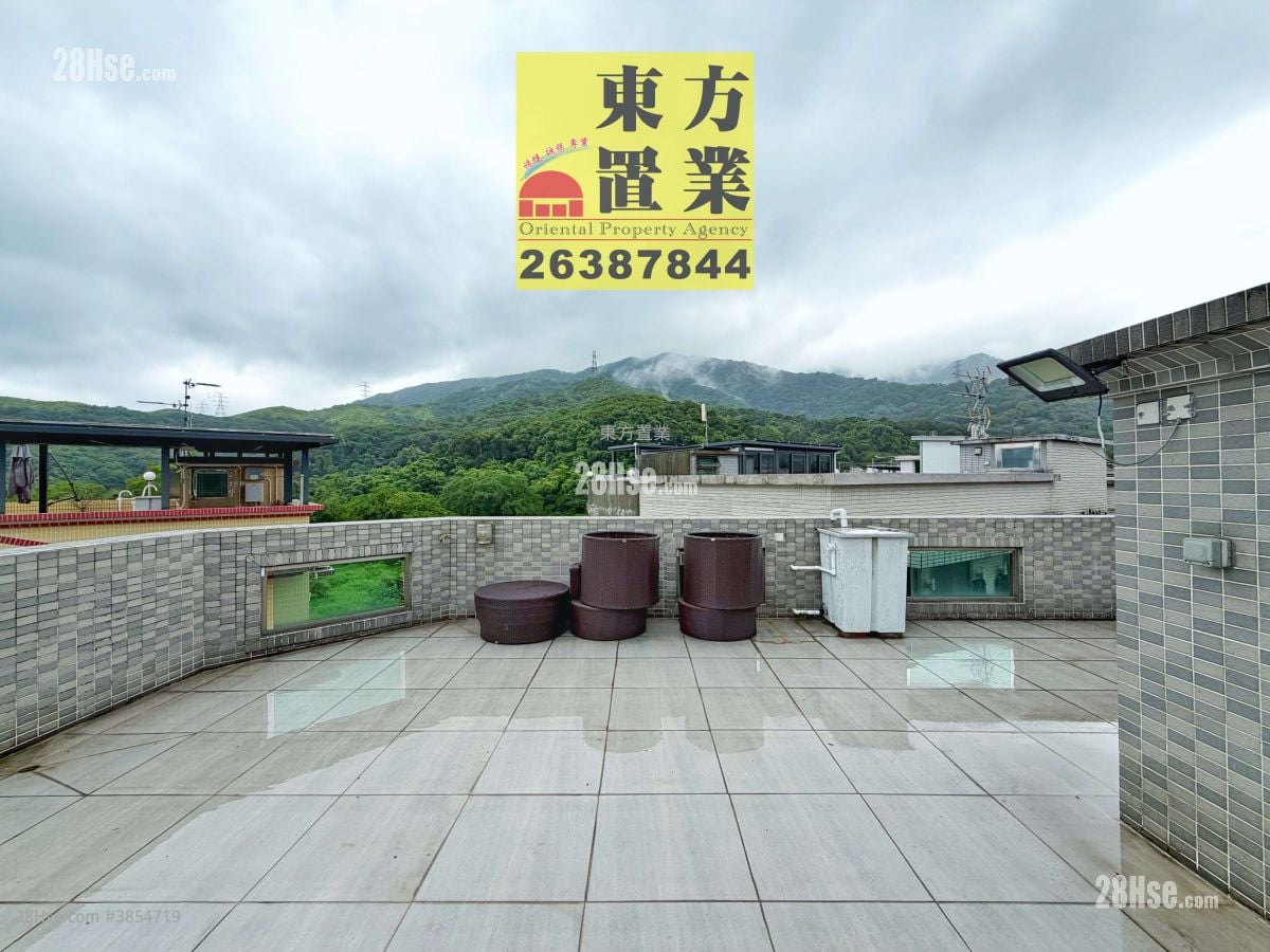 村屋 售盤 3 房 , 1 浴室 700 平方呎